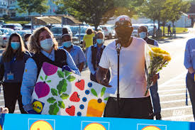 discount grocer lidl celebrates grand