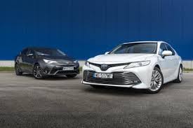 See pricing & user ratings one of the most popular cars on the market, the toyota camry is a midsize family sedan with. Japonczycy Potrafia Robic Dobre Sedany Toyota Camry 2 5 Hybrid Toyota Avensis 2 0 Valvematic Porownanie Test Opinia Super Express Wiadomosci Polityka Sport