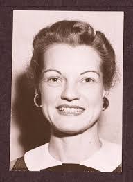 Maxine Quinn's Instagram, Twitter & Facebook