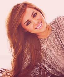 Katherine Haddock's Instagram, Twitter & Facebook