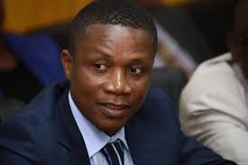 🛑🛑L'ivoirienne excellente 👩‍⚖️🥇🏆❤️🇨🇮🙏🏾 Nos vives félicitations à  Oulaï Hermance Vanessa pour son admission à l'Ecole du Barreau (CAPA).  Jeune fille exemplaire, c'est une fine fleur 🌹 et un modèle d'étudiante  brillante. Classée