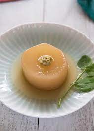 Simmered Daikon (Daikon Fukumeni) - Recipetin Japan