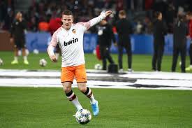 Gameiro has played in the strasbourg, lorient, paris saint germain, sevilla and atletico madrid club and france national football team. Ggtnxb7h8a Anm