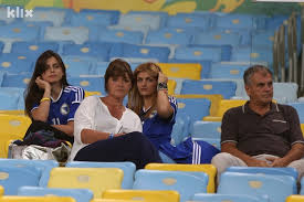 Objavio je to na instagramu naš proslavljeni fudbaler edin džeko. Amra Silajdzic And Nicolle Begovic Supported Dragons At The First Training On Marakana Sarajevo Times
