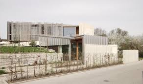 Minimally decorated with the perfect combination of modern and rustic decor, you're sure to love the charm it has to offer. Haus Ziegler Modern Hauser Munchen Von Sikora Architektur Houzz