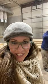 Live edge shelving prep🤎