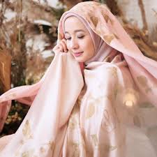 Laudya chintya bella lahir di bandung, 24 februari 1988. Laudya Cynthia Bella Laudyacynthiabella Video Instagram Story From March 7 2020 At 2 18 Pm Stories Db