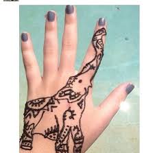 Fun Henna Design Henna Is Always So Fun To Get Over The Summer You Can Also Go To A Craft Store And Buy Your Own Henna Tattoo Designs Henna Tattoo