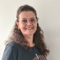 100+ perfiles de «Ebben»