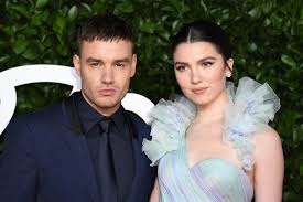 She was also active on tiktok during their relationship, talking with many fans of payne's band as. B7kgyor3poukqm