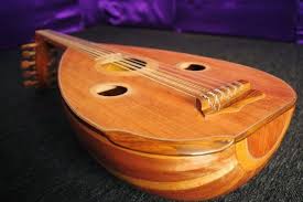 Alat musik melodis yang dimainkan dengan cara dihisap antara lain harmonika. Alat Musik Harmonis Pengertian Fungsi Jenis Contoh Dan Gambar Dosenpintar Com