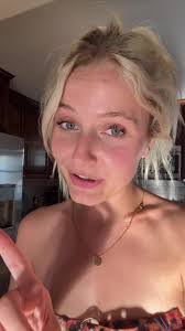 Deanna Cline's Instagram, Twitter & Facebook