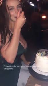 Scopri ricette, idee per la casa, consigli di stile e altre idee da provare. Onlyfans Carrrot Cake Videos 2021 Dd Reddit Tube