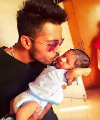 🇮🇳 cricketer for enquiries please contact: Adorable Pictures Of Hardik Pandya With His Baby Boy Go Viral New India Life