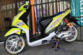 Dericksmagic com belajar modifikasi ala dericks. Honda Beat Dandan Unik Warna Bodi Dan Aksesori Khas Ala Thailand Gridoto Com
