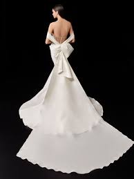 Weitere ideen zu mittelalter hochzeitskleid, hochzeitskleid, mode. Enzoani Brautkleid Pauline Angelex Princess