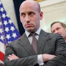 Mark Burris (@domainer78)