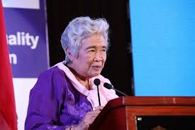 You can now download the graduation 2019 message of deped secretary leonor magtolis briones in english and filipino versions. Deped Secretary Leonor Briones Releases Graduation Message 2017 The Summit Express