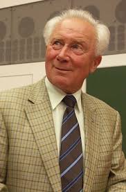 Sigmund Werner Paul Jähn (1937-2019)