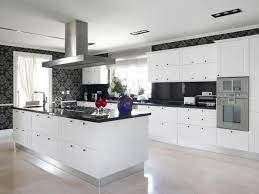 So putting together a dark cabinet and white granite countertop are breathtaking as a contrast creating. 36 Inspiring Kitchens With White Cabinets And Dark Granite Pictures Home Stratosphere