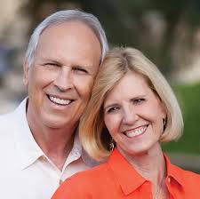 Five Star Love: How to Treat Your True Love Like a Customer and Get the  Marriage of Your Dreams: Green, Dennis, Green, Mary Lou: 9780983241164:  Amazon.com: Books