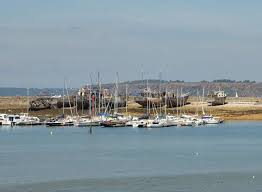 Cimetiere Marin Du Sillon Camaret C Est En France En 2020 Camaret Sur Mer Cimetiere Chantier Naval