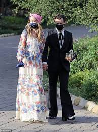 They are mad that she is ten years older than harry styles. Olivia Wilde And Harry Styles Romance Comes As No Surprise After Jason Sudeikis Split Fr24 News English