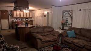 open kitchen/living room color