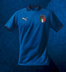 Absente de la coupe du monde 2018, l'italie ne manquera pas l'euro 2020. Nouveau Maillot De L Italie Pour La Periode 2020 2022 Foot Inside