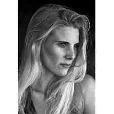 Kelsey Farrar's Instagram, Twitter & Facebook