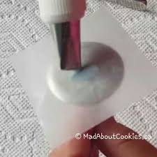 Piping A Cornflower Blue Flower Flower Flowers Blue Flowerstagram Diy Tutorial Tutorials Video Videos Diyfoodys Tutorialfestas Howto Foodnetwork R