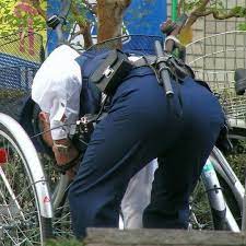 おまわりさん おしゃれまとめの人気アイデア pinterest carlos heimann wolff 男性警察官 警察官 制服 男子
