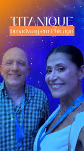 Você gosta de teatro? Chicago é um dos lugares legais pra você assistir um  bom teatro. Eu adoro, e me diverti com a peça titanique. Até mesmo pra quem  não tem o inglês tão apurado, vai se divertir . A ...