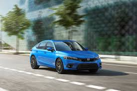 Edmunds also has honda civic pricing, mpg, specs, pictures, safety features, consumer reviews and more. How The 2022 Honda Civic Hatchback Differs From The Sedan 2021 Hatchback News Cars Com