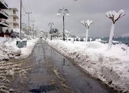 Καιρός, άνεμοι, μέγιστες και ελάχιστες θερμοκρασίες, ανατολή και δύση. Xionia Se A8hna Kai 8essalonikh Thn Ka8ara Deytera Ellada Thepressroom Gr