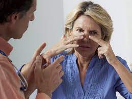 Um unangenehme empfindungen in der nasenhöhle zu behandeln, ist es notwendig, die ursache zu beeinflussen, das heißt zu behandeln, was den juckreiz verursacht hat. Nasenkrebs Tumor In Der Nase Erkennen Ndr De Ratgeber Gesundheit