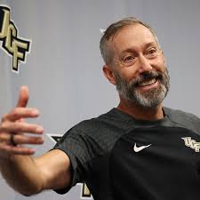 UCF extends contract of men's soccer coach Scott Calabrese