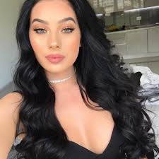 Lisa Susan's Instagram, Twitter & Facebook