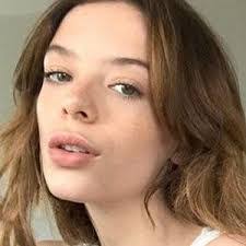 Ella Snyder's Instagram, Twitter & Facebook