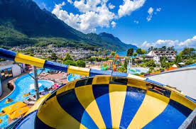 Booster Loop Aquaparc Water Park Rides Water Park Park Around