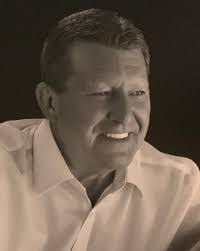 Colleen Clement's Instagram, Twitter & Facebook