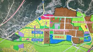 由力晶半導體轉型的晶圓代工廠力積電，25日舉行銅鑼新廠動土典禮。總投資達新台幣 2,780 億元的力積電網鑼 12 吋晶圓廠，總產能預計每月 10 萬片，將自 2023 年起分期投產。預計完成之後，將在竹，苗地區創造逾 3,000 個優質工作機會，滿載年產值超過 600 億元。 åŠ›æ™¶åŠ›ç©é›»ptt