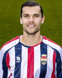 Justin Hoogma » Record by referee Bernie Raymond Blom