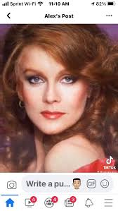 Wow isn't she breathtakingly beautiful? Just stunning 😍🫶🧡  linkr.bio/GalleryAdultPlayroomReadhead