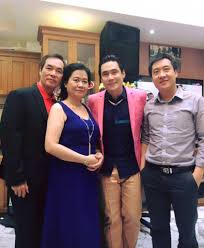 Năm 2006, anh chính thức bước vào con đường solo. Khanh PhÆ°Æ¡ng Báº¥t Ngá» Vá»›i Bai Hat Co Ten Láº¡ Trá»Ÿ Thanh Hit Khá»§ng Keo Dai HÆ¡n 10 NÄƒm