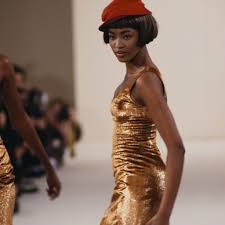 See more ideas about naomi campbell, naomi, campbell. Naomi Campbell Runway Photos Popsugar Fashion