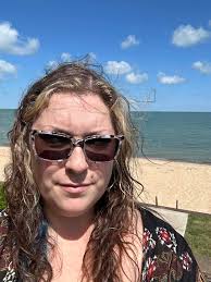 Trying to relax for a few days in Port Austin/ Caseville MI with my momma,  step dad and Meadow. 🏖️