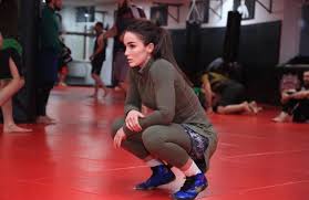 Диана авсарагова) is a russian female mixed martial arts of ossetian ethnicity. Diana Avsaragova Ya Poluchila Vizu I Teper Mogu Dratsya V Ssha