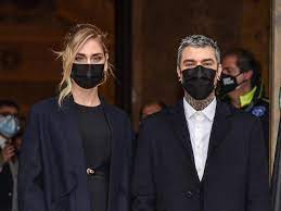 Interviene il sottosegretario sibilia nello scontro tra fedez e il codacons sulle donazioni legate all'emergenza coronavirus. Fedez Batte Il Codacons Il Rapper Aveva Diritto Di Criticare Sui Social Corriere It