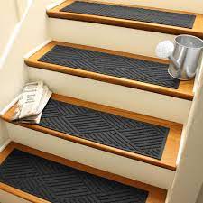 Bungalow Flooring Charcoal Indoor Outdoor Stair Tread Rug In The Rugs Department At Lowes Com